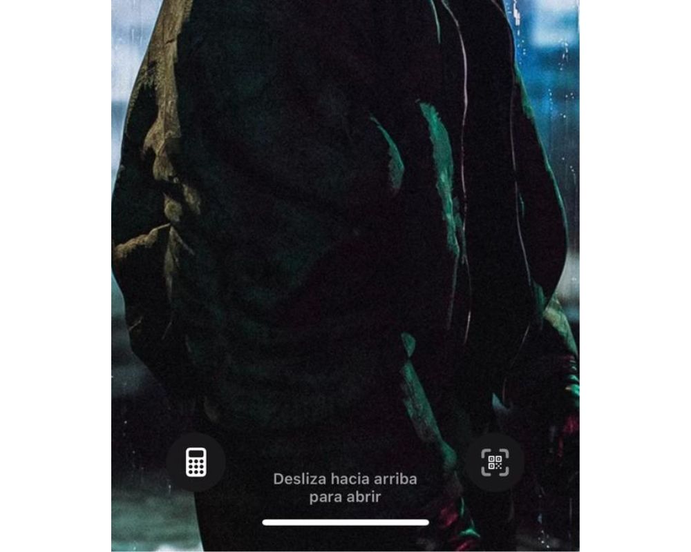 Así quedaría una pantalla con los nuevos atajos. En mi caso dispuse una calculadora y el escáner de códigos QR.