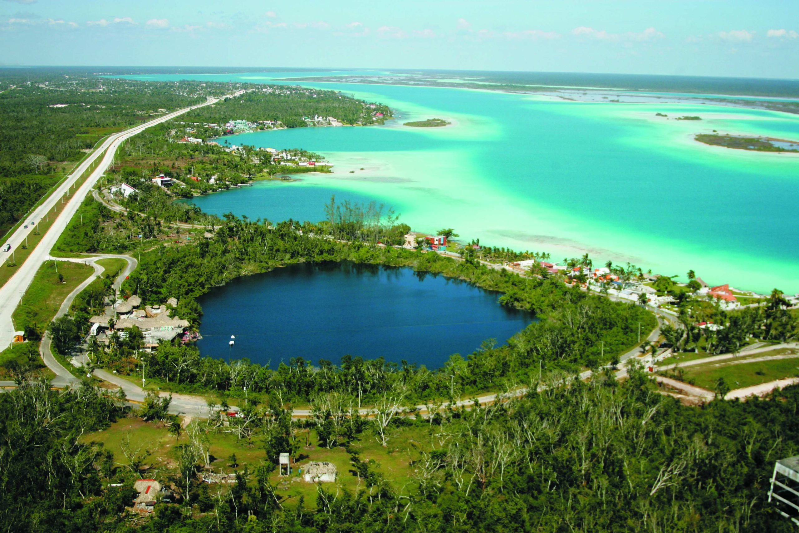 Bacalar-CenoteAzul_11zon-1-scaled