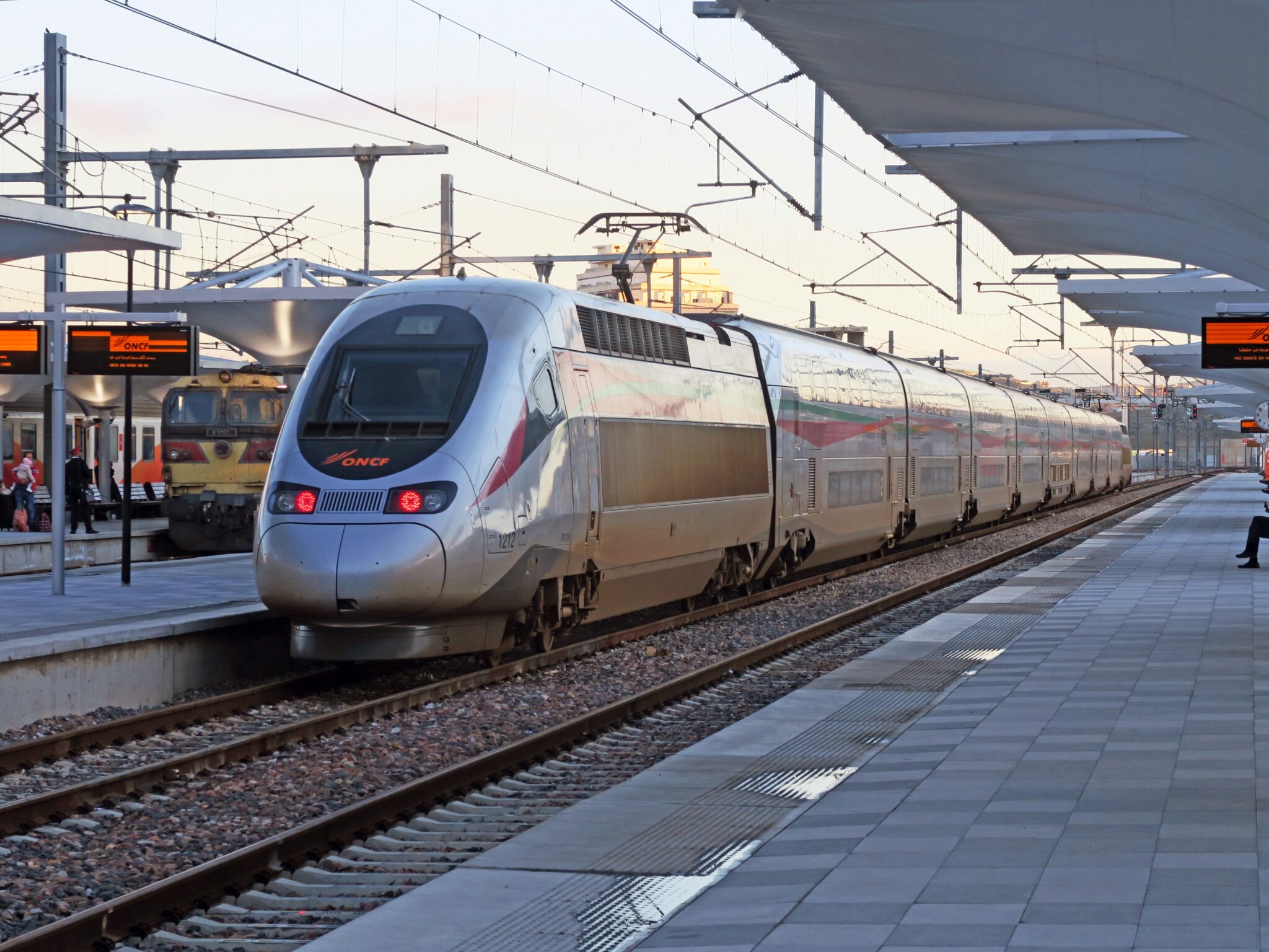 Al_Boraq_RGV2N2_at_Tanger_Ville