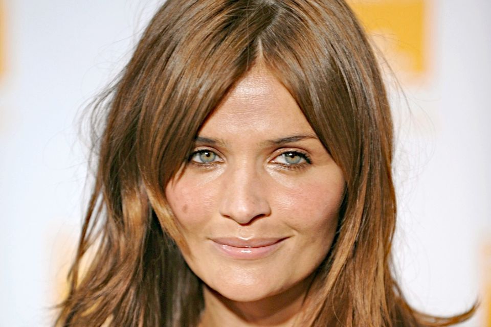 Helena Christensen, romance fugaz a finales de los años 90 con esta famosa modelo y fotógrafa danesa.
