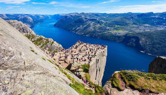 Fiordo de Lysefjord1